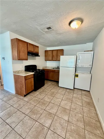 $2,250,000 | 1900-1910 Finfeather Road, Bryan, TX 77801