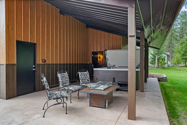 $825,000 | 133 West Trappers Loop, Chewelah, WA 99109