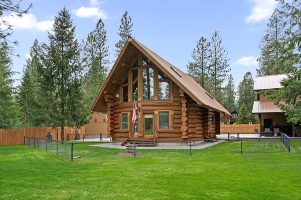 $825,000 | 133 West Trappers Loop, Chewelah, WA 99109