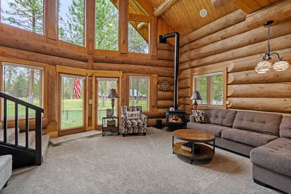 $825,000 | 133 West Trappers Loop, Chewelah, WA 99109