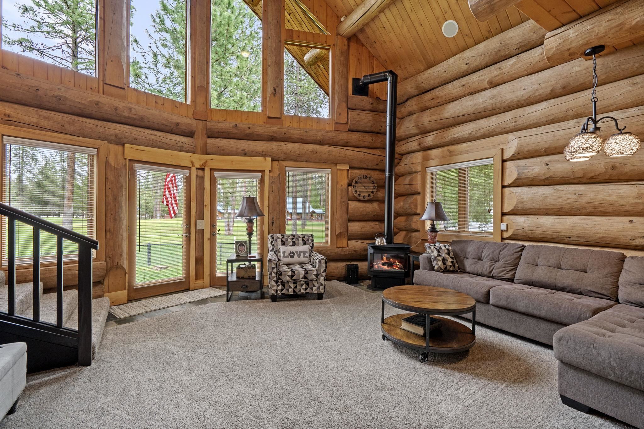 133 West Trappers Loop Chewelah, WA 99109 - Photo 5 of 50