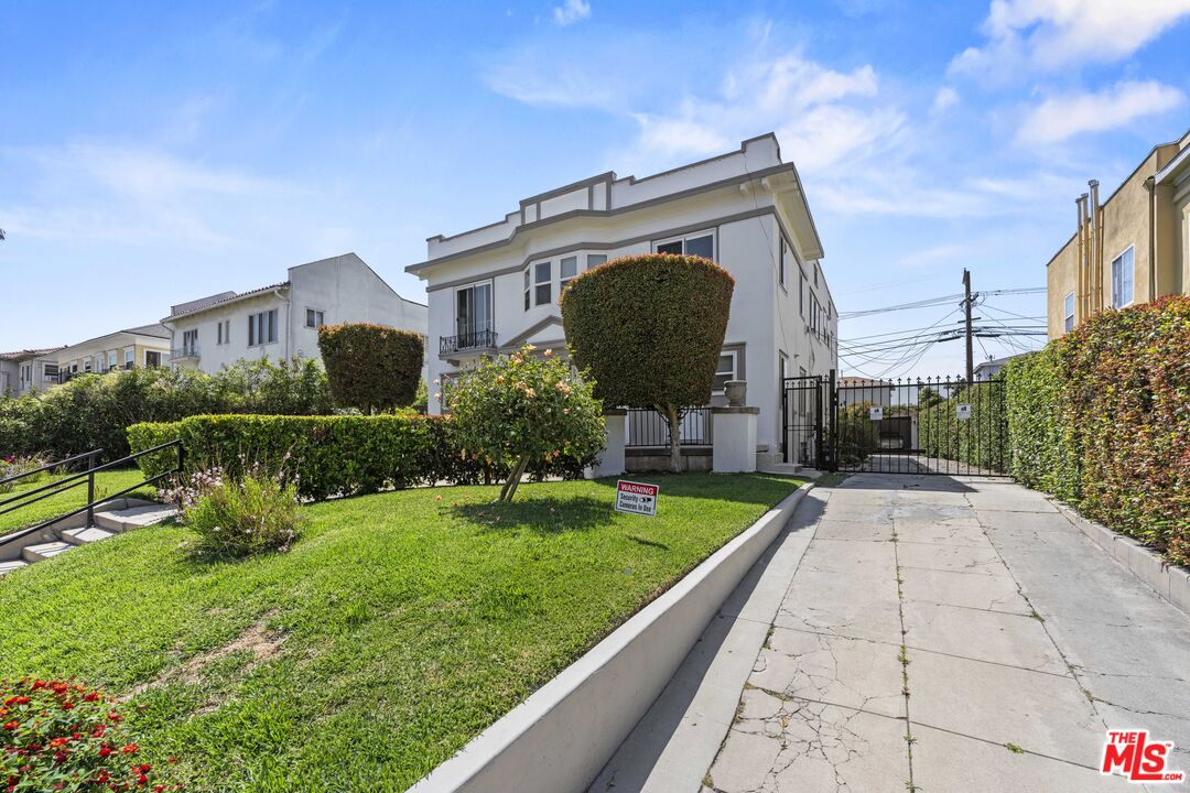 1215 5th Avenue Los Angeles, CA 90019 - Photo 16 of 22