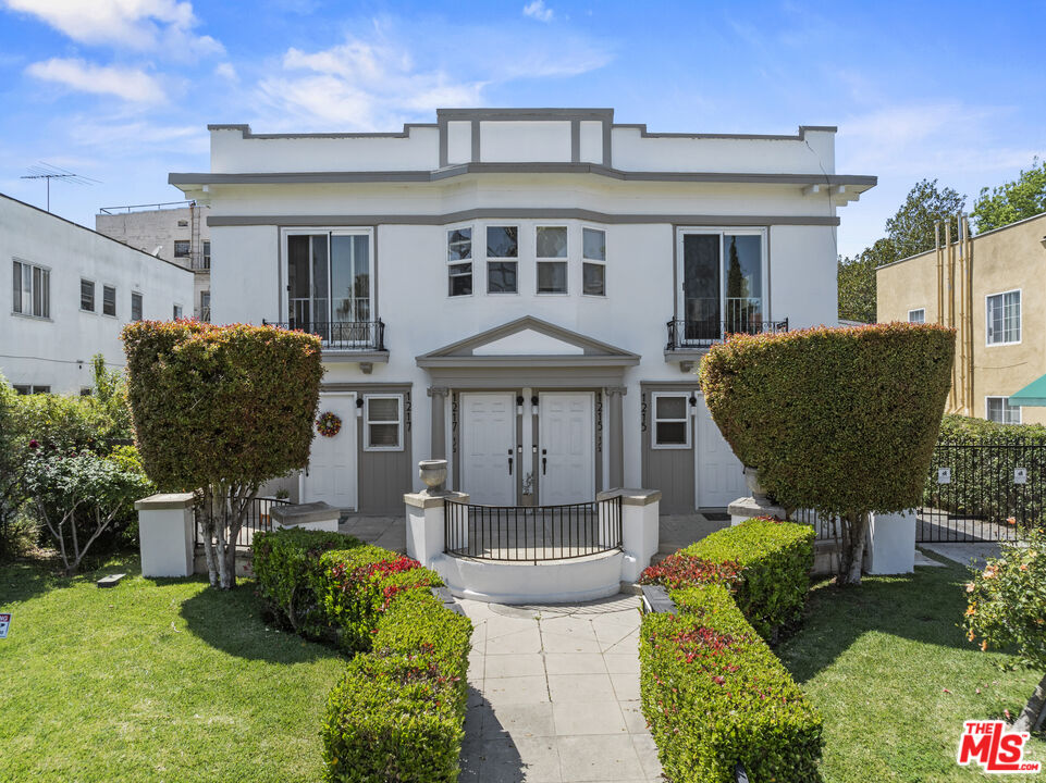 1215 5th Avenue Los Angeles, CA 90019 - Photo 2 of 22