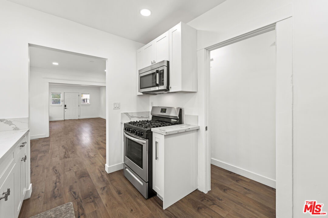 1215 5th Avenue Los Angeles, CA 90019 - Photo 9 of 22