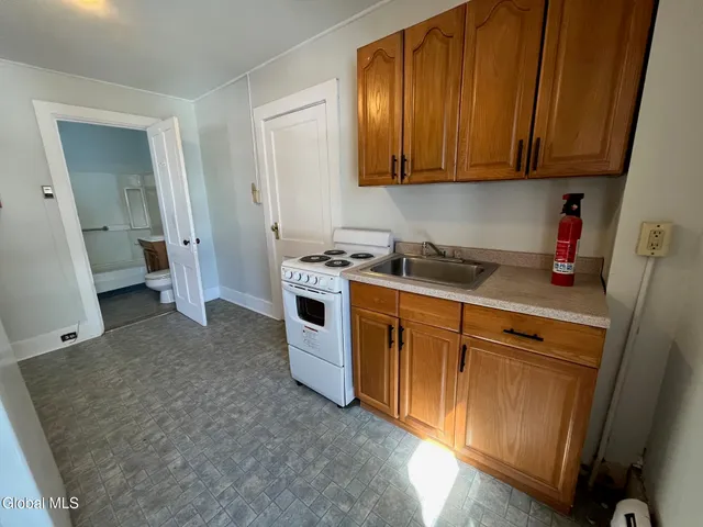 $1,225 | 372 Highway 43, Unit 1E, Stephentown, NY 12168