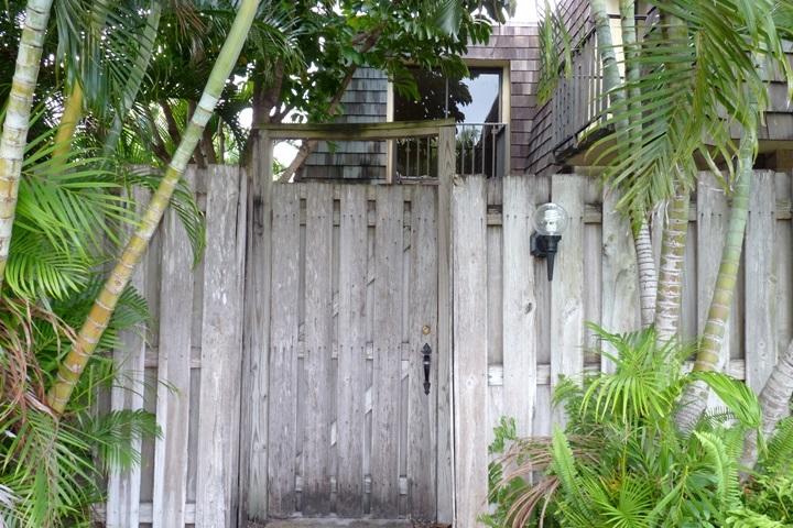 111 Woodland Road Palm Springs, FL 33461 - Photo 2 of 24 ENTRY