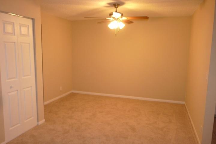 111 Woodland Road Palm Springs, FL 33461 - Photo 9 of 24 LIVING AREA
