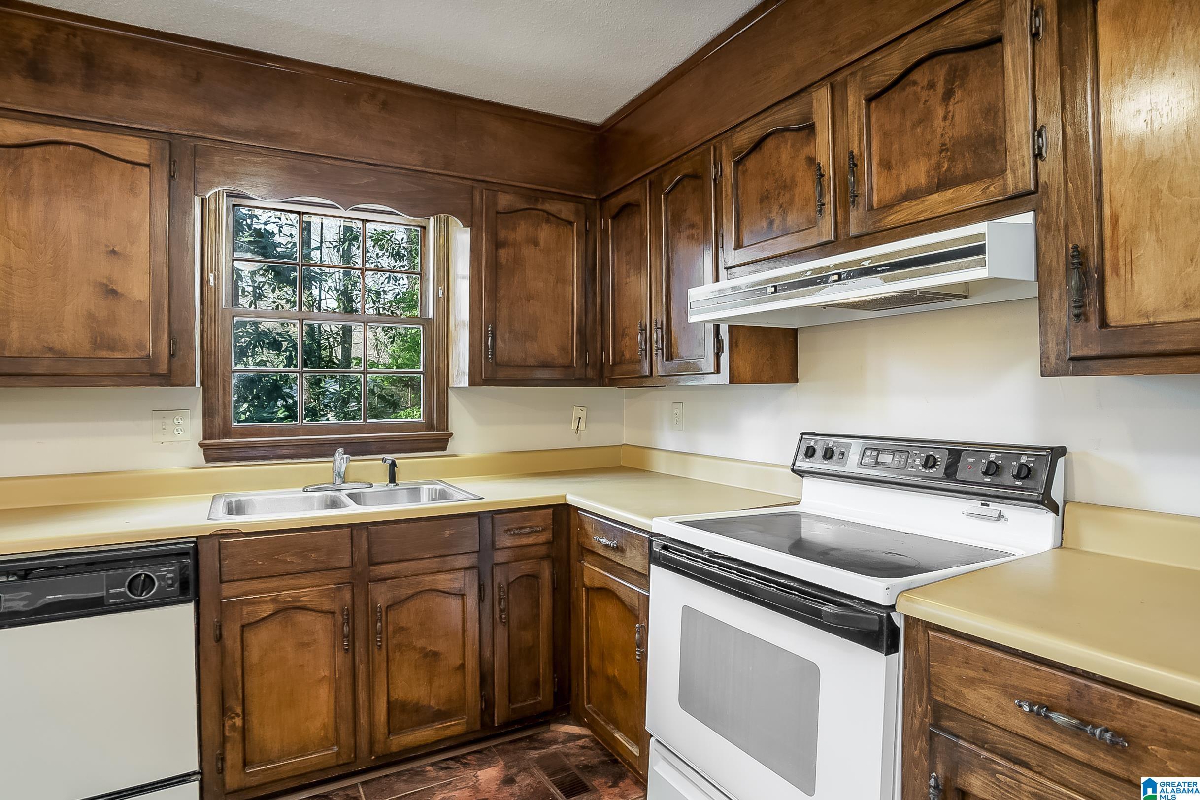 2601 Union Chapel Road Northport, AL 35473 - Photo 12 of 35