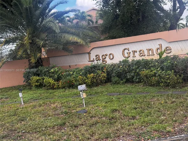 $280,000 | 6455 West 27th Avenue, Unit 4413, Hialeah, FL 33016