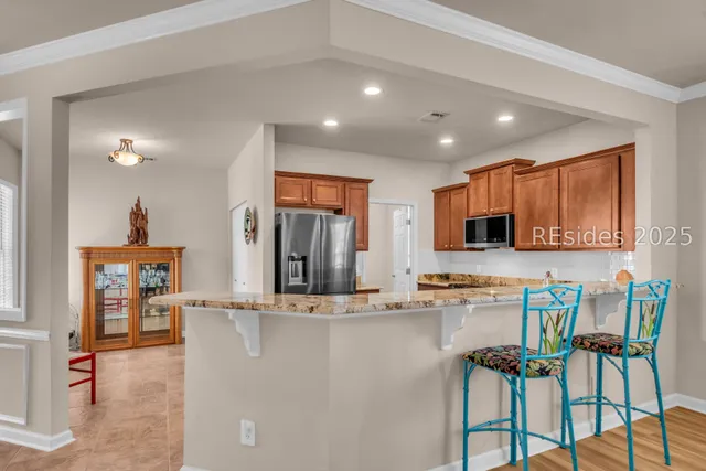 $425,000 | 10 Thomas Bee Drive, Bluffton, SC 29909