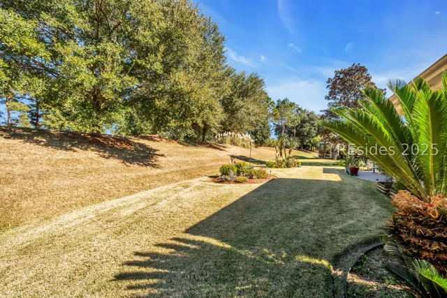 $425,000 | 10 Thomas Bee Drive, Bluffton, SC 29909