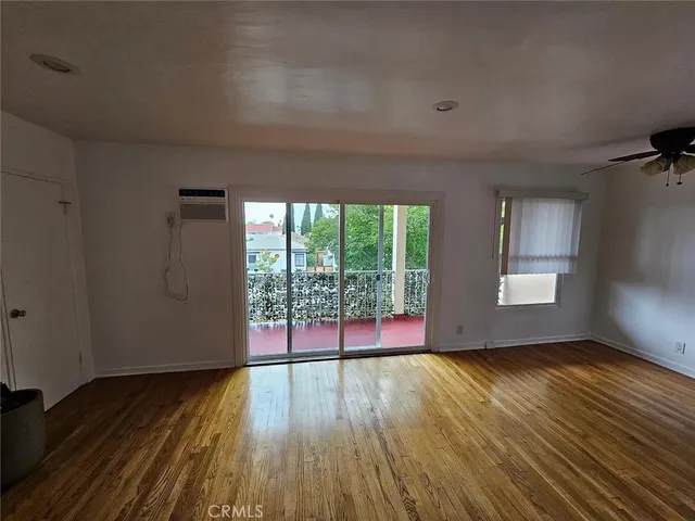 $3,950,000 | 2302 Oak Street, Santa Monica, CA 90405