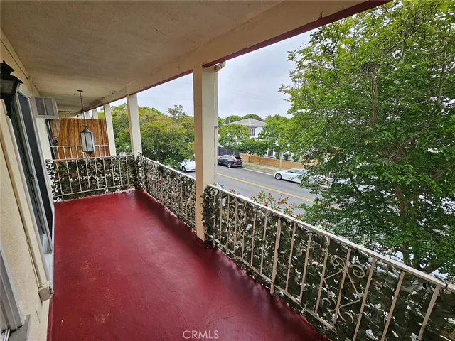 $3,950,000 | 2302 Oak Street, Santa Monica, CA 90405