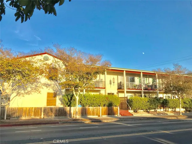 $3,950,000 | 2302 Oak Street, Santa Monica, CA 90405