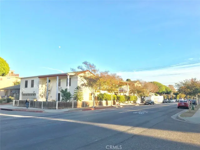 $3,950,000 | 2302 Oak Street, Santa Monica, CA 90405