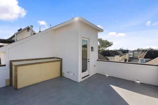 $759,000 | 1140 West 16th Street, Houston, TX 77008