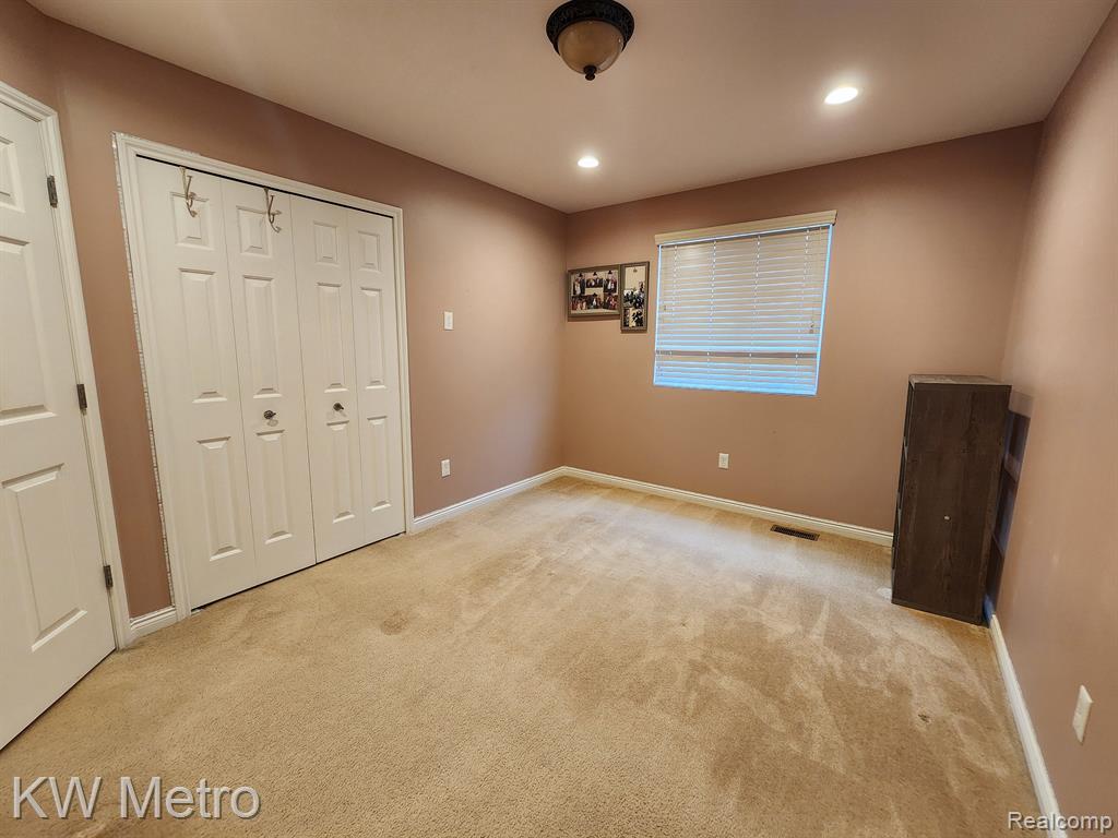 3155 Fantail Drive Rochester Hills, MI 48309 - Photo 29 of 34