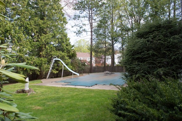 89 Locksley Road Lynnfield, MA 01940 - Photo 28 of 29 Gallery Image 28