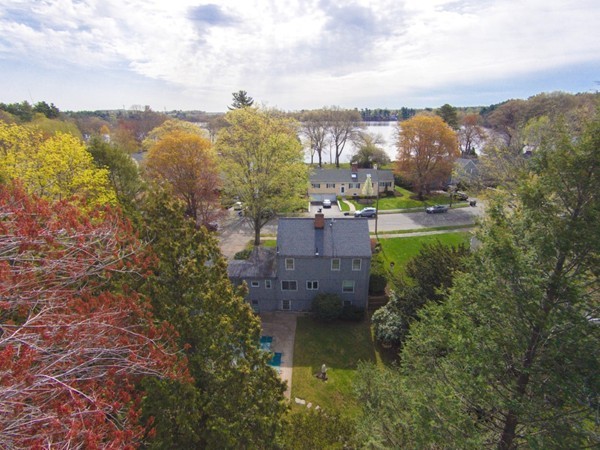 89 Locksley Road Lynnfield, MA 01940 - Photo 5 of 29 Gallery Image 5