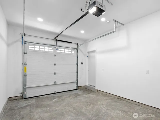 a view of a garage