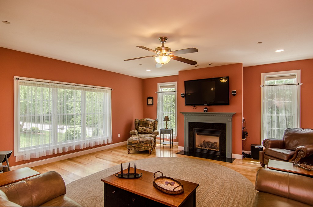 10 Fox Hollow Road, Unit 10 Atkinson, NH 03811 - Photo 12 of 28