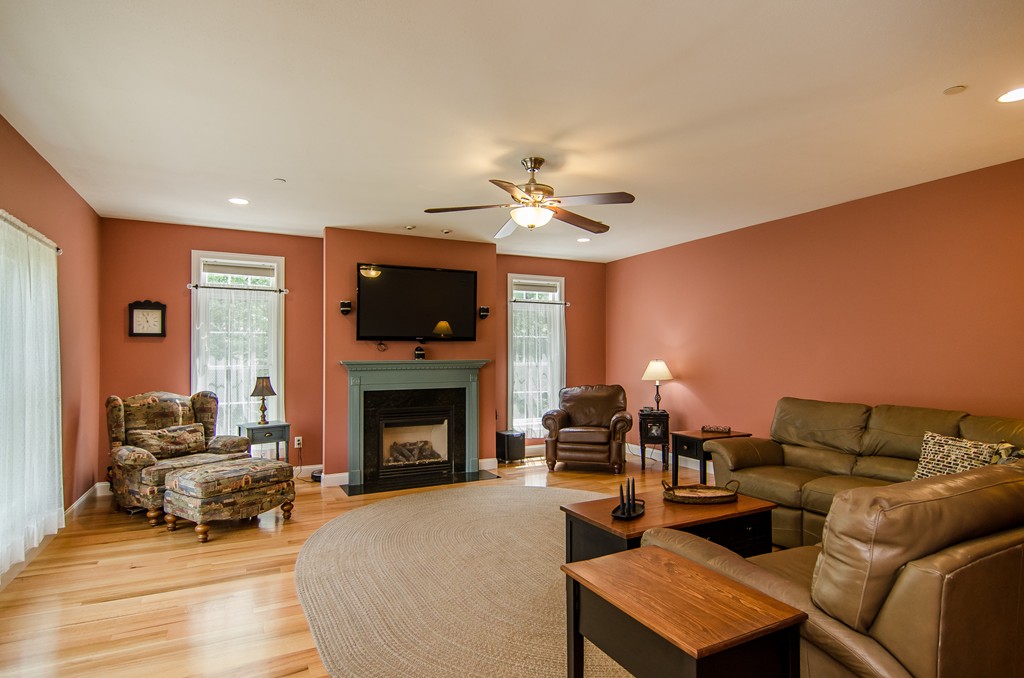 10 Fox Hollow Road, Unit 10 Atkinson, NH 03811 - Photo 13 of 28