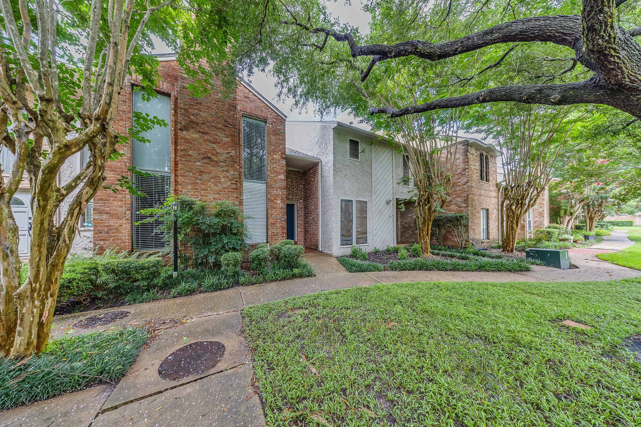 727 Bunker Hill Road, Unit 34 Houston, TX 77024 - Photo 2 of 38 Welcome Home!