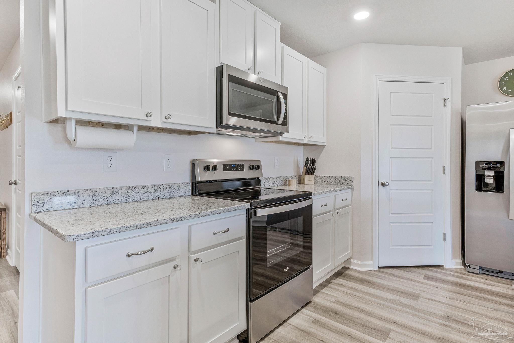 9763 MilleeLoop Loop Pensacola, FL 32526 - Photo 10 of 60 Gallery Image 10