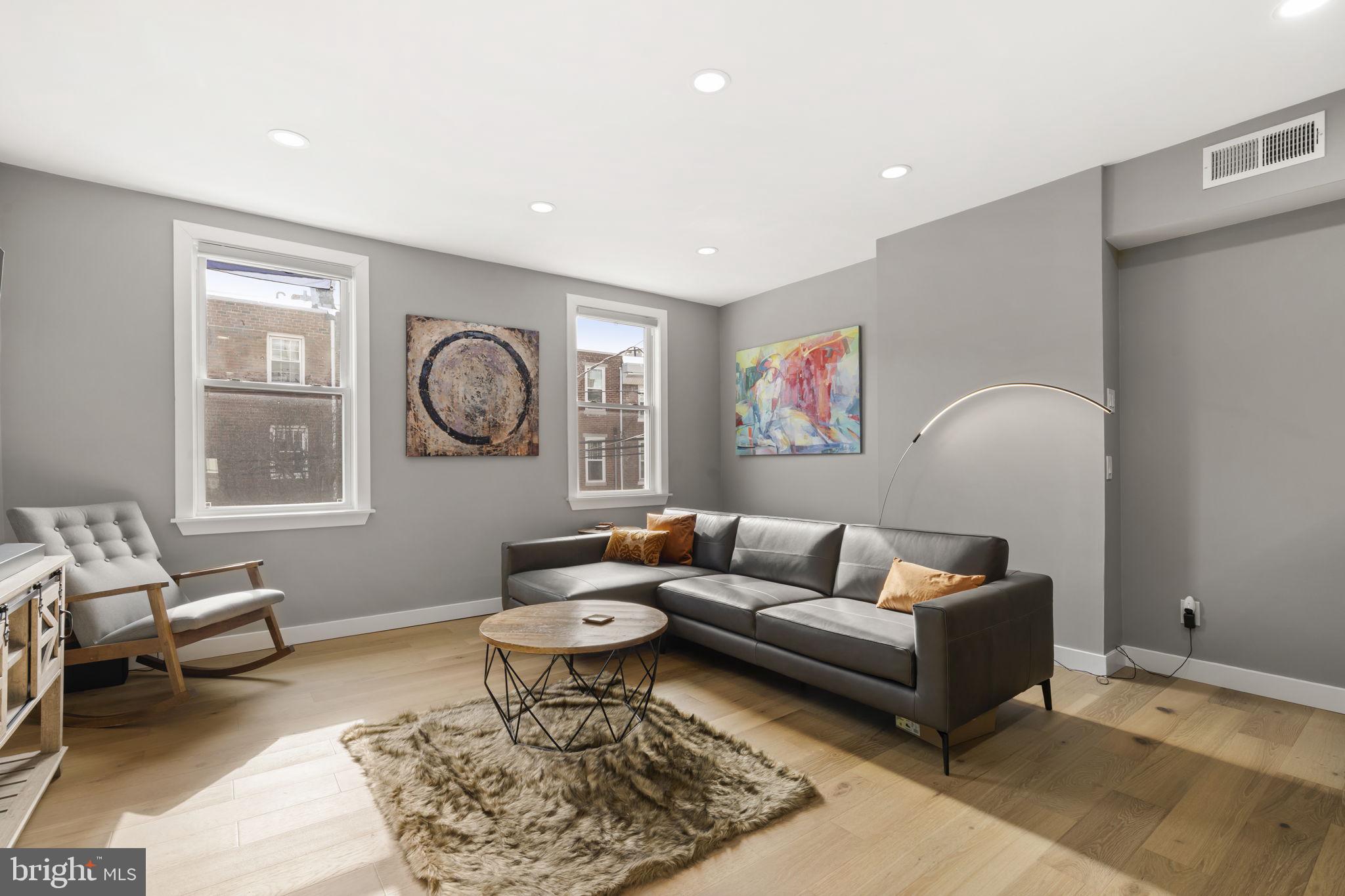 311 Wharton Street, Unit B Philadelphia, PA 19147 - Photo 3 of 25