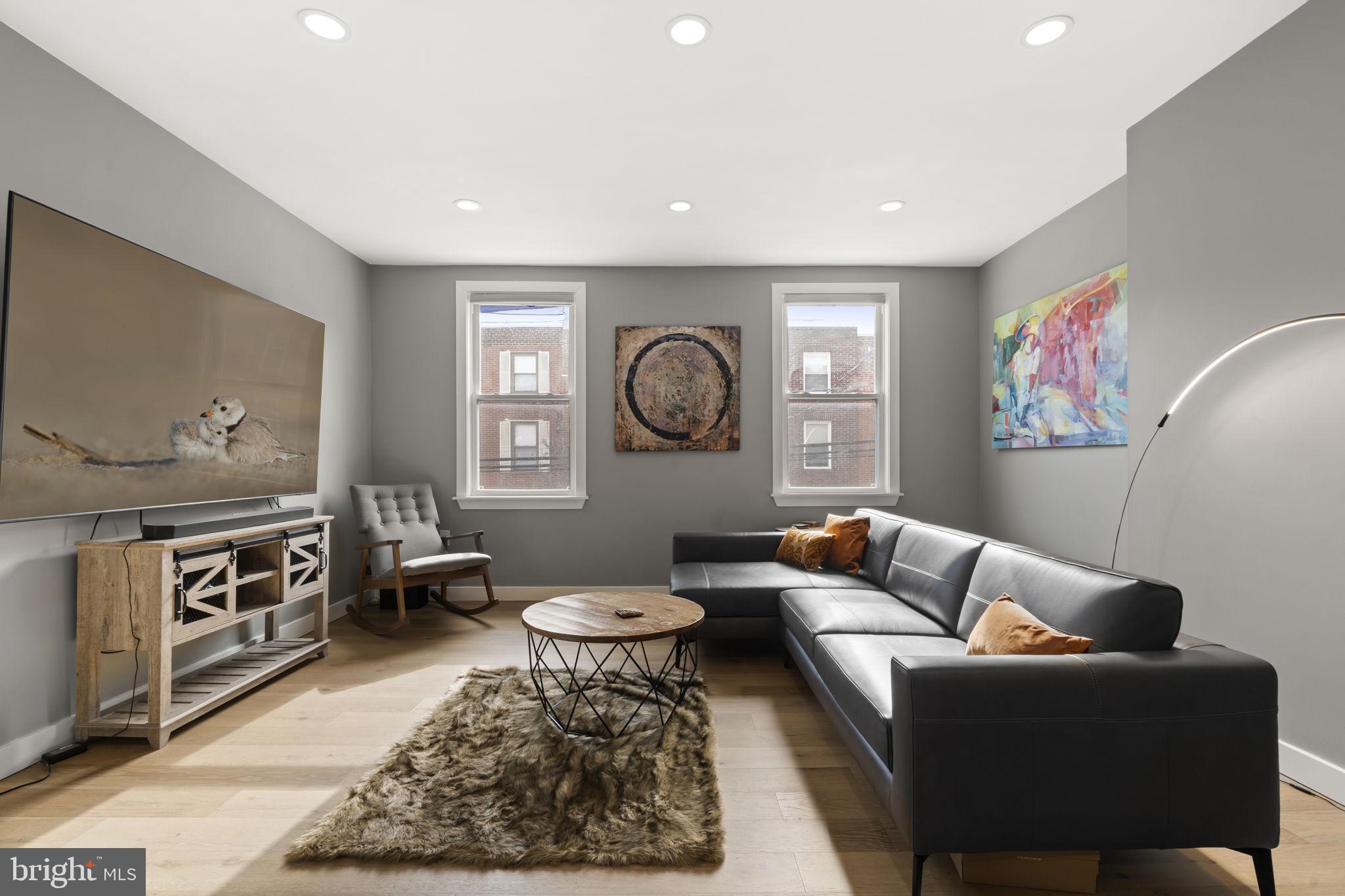 311 Wharton Street, Unit B Philadelphia, PA 19147 - Photo 4 of 25