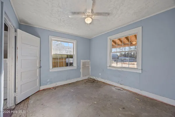 $100,000 | 306 Easy Street, La Grange, NC 28551