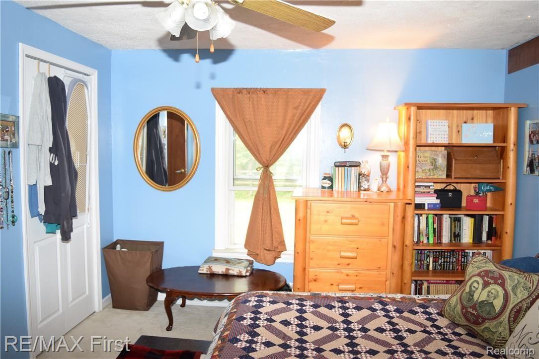 7666 Bryce Road Avoca, MI 48006 - Photo 13 of 39 DSC_0423.JPG