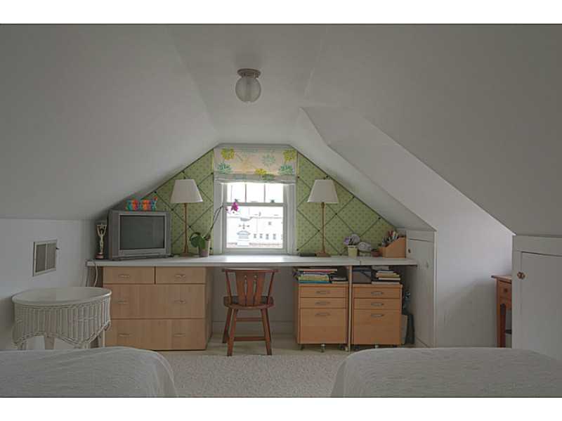 135 Riverside Drive Tiverton, RI 02878 - Photo 11 of 18 Bedroom.