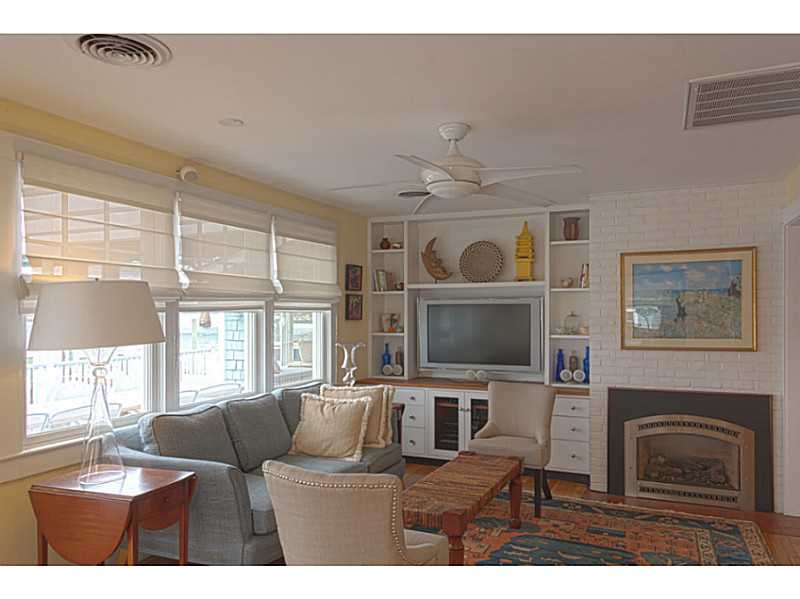 135 Riverside Drive Tiverton, RI 02878 - Photo 6 of 18 Living Room.