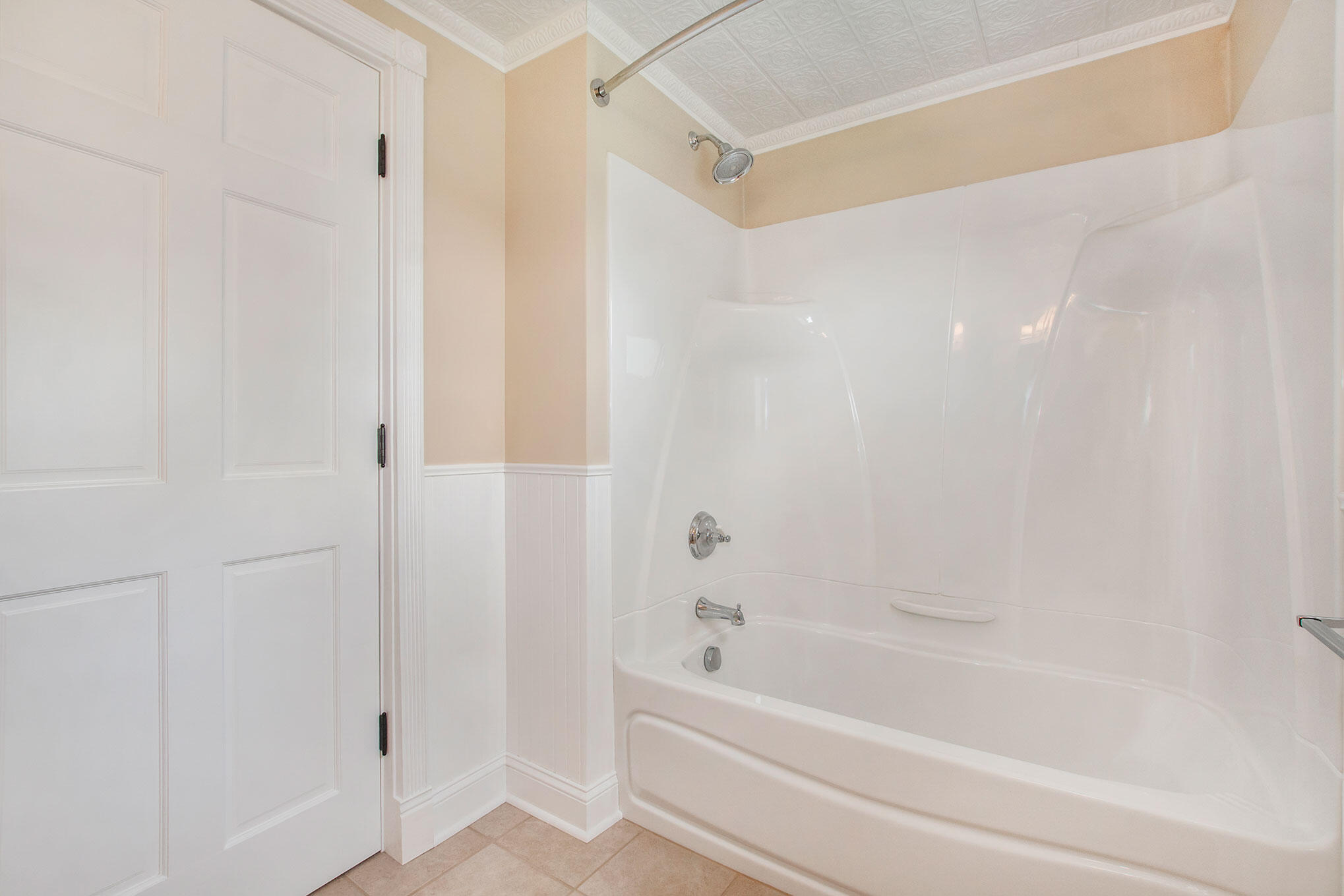 710 South Arent Road Watervliet, MI 49098 - Photo 17 of 35 DSC09371