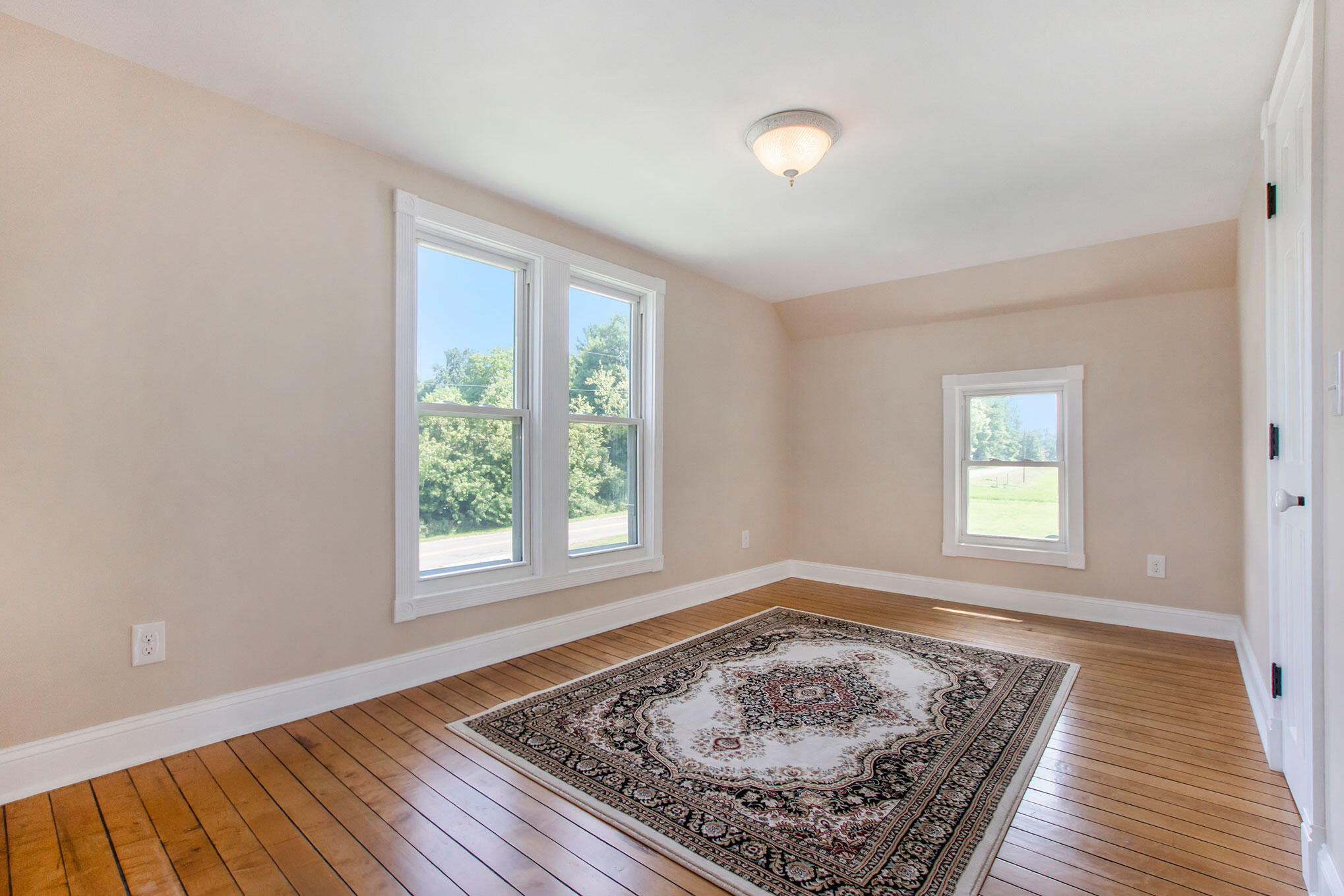 710 South Arent Road Watervliet, MI 49098 - Photo 19 of 35 DSC09376