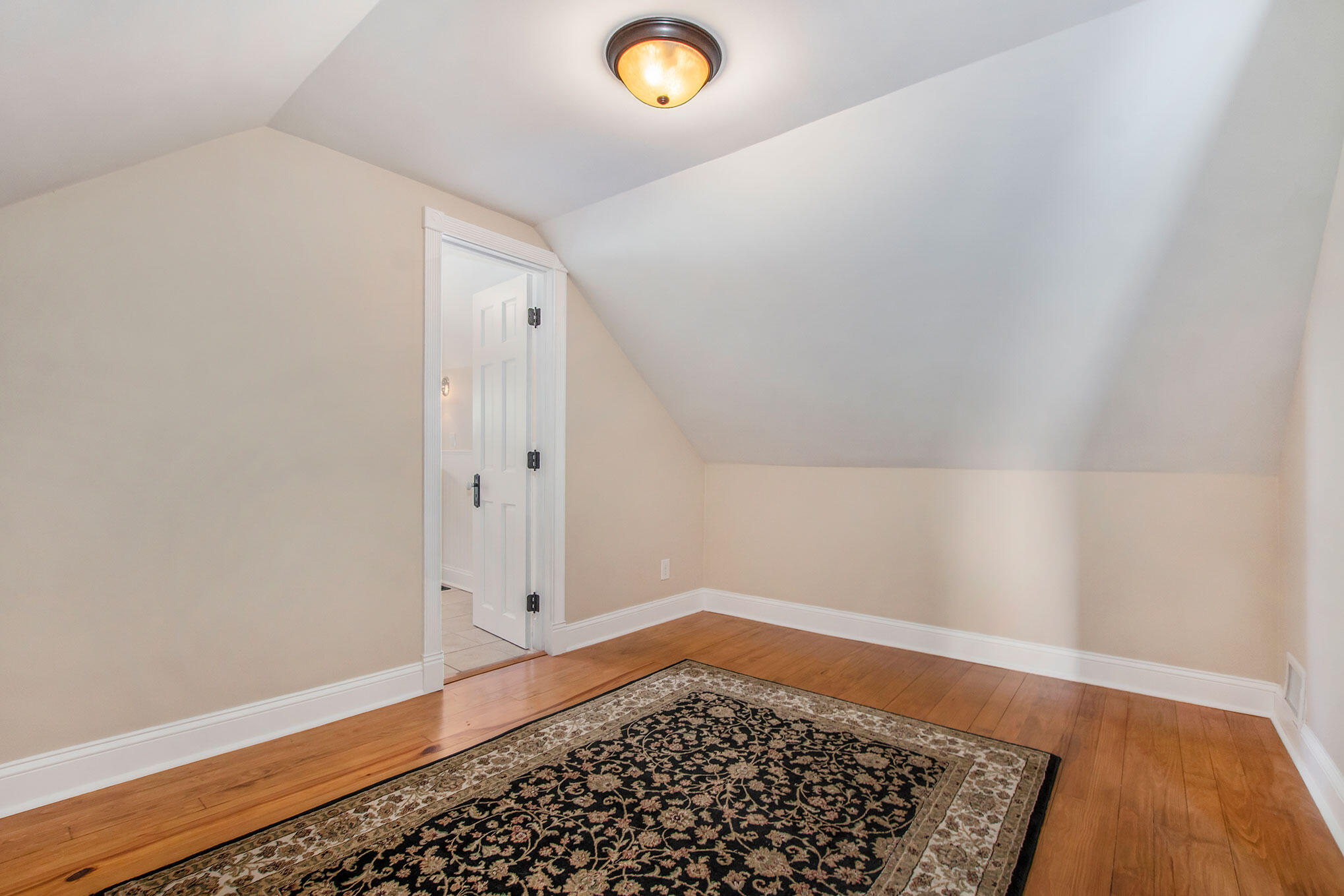 710 South Arent Road Watervliet, MI 49098 - Photo 21 of 35 DSC09380