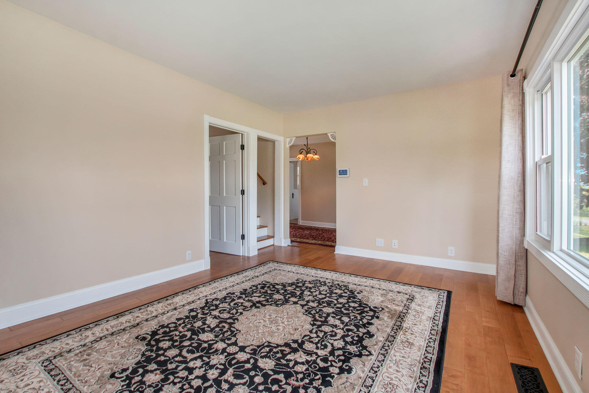 710 South Arent Road Watervliet, MI 49098 - Photo 6 of 35 DSC09361