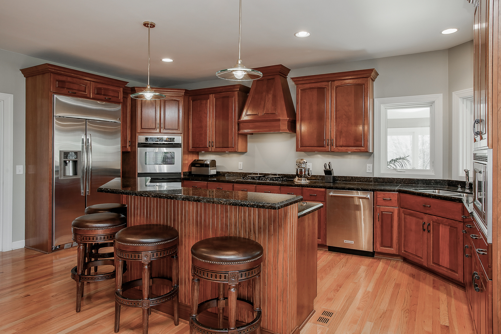 1640 Raleigh Court Wheaton, IL 60189 - Photo 2 of 49
