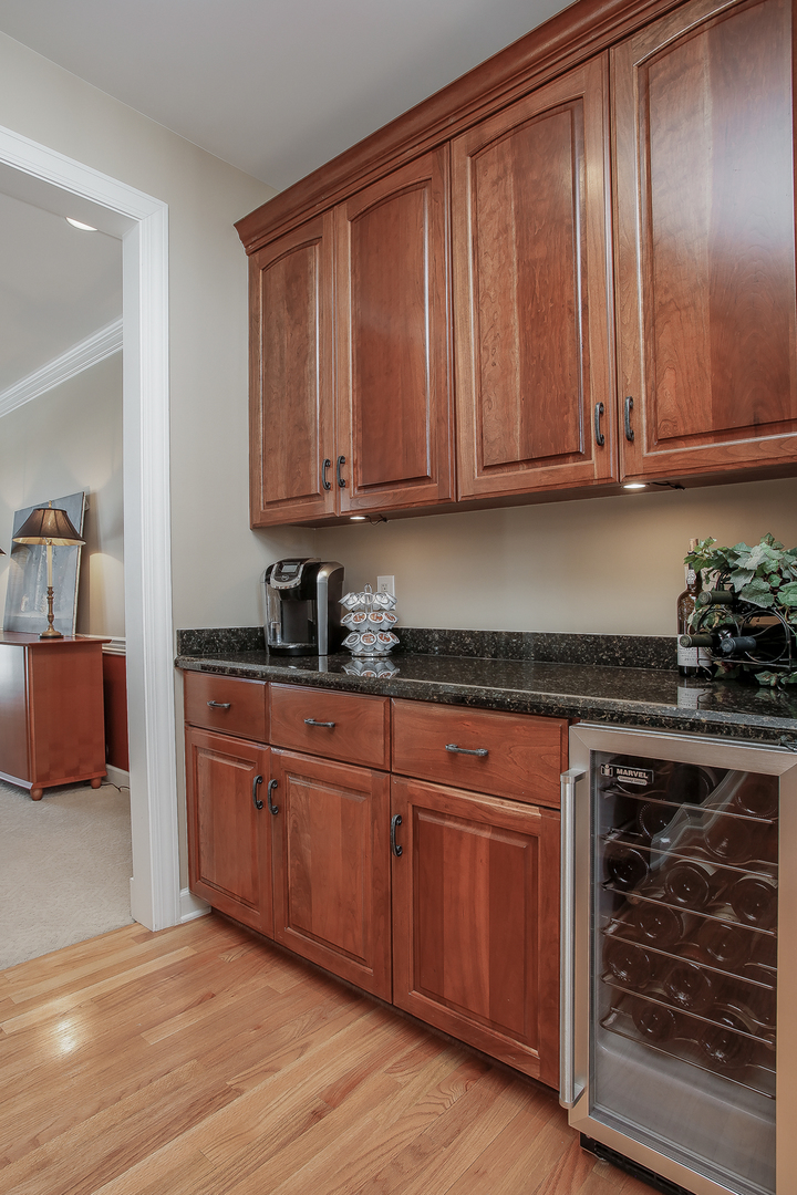 1640 Raleigh Court Wheaton, IL 60189 - Photo 25 of 49