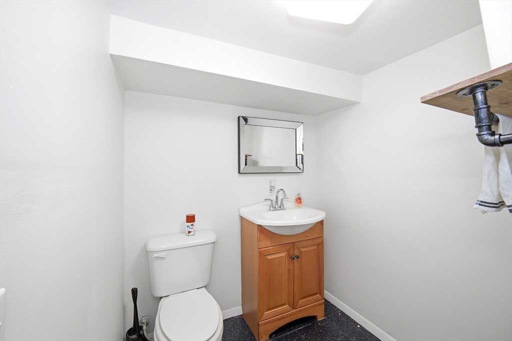 616 Cooley Street Springfield, MA 01128 - Photo 27 of 37