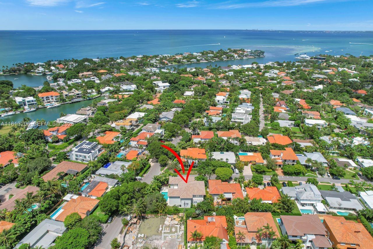 797 Ridgewood Road Key Biscayne, FL 33149 - Photo 20 of 23 a view of city and ocean