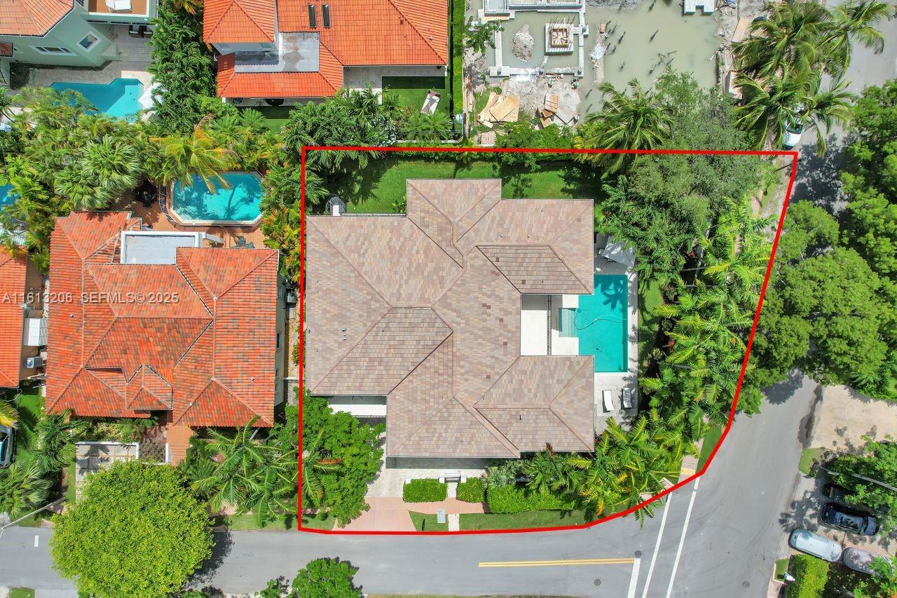 797 Ridgewood Road Key Biscayne, FL 33149 - Photo 4 of 23 an aerial view of a house