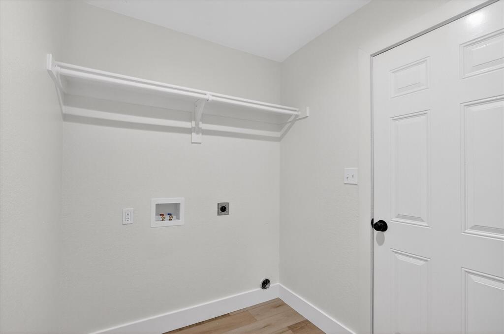 6021 Hartman Road Forest Hill, TX 76119 - Photo 24 of 27 a view of a small space