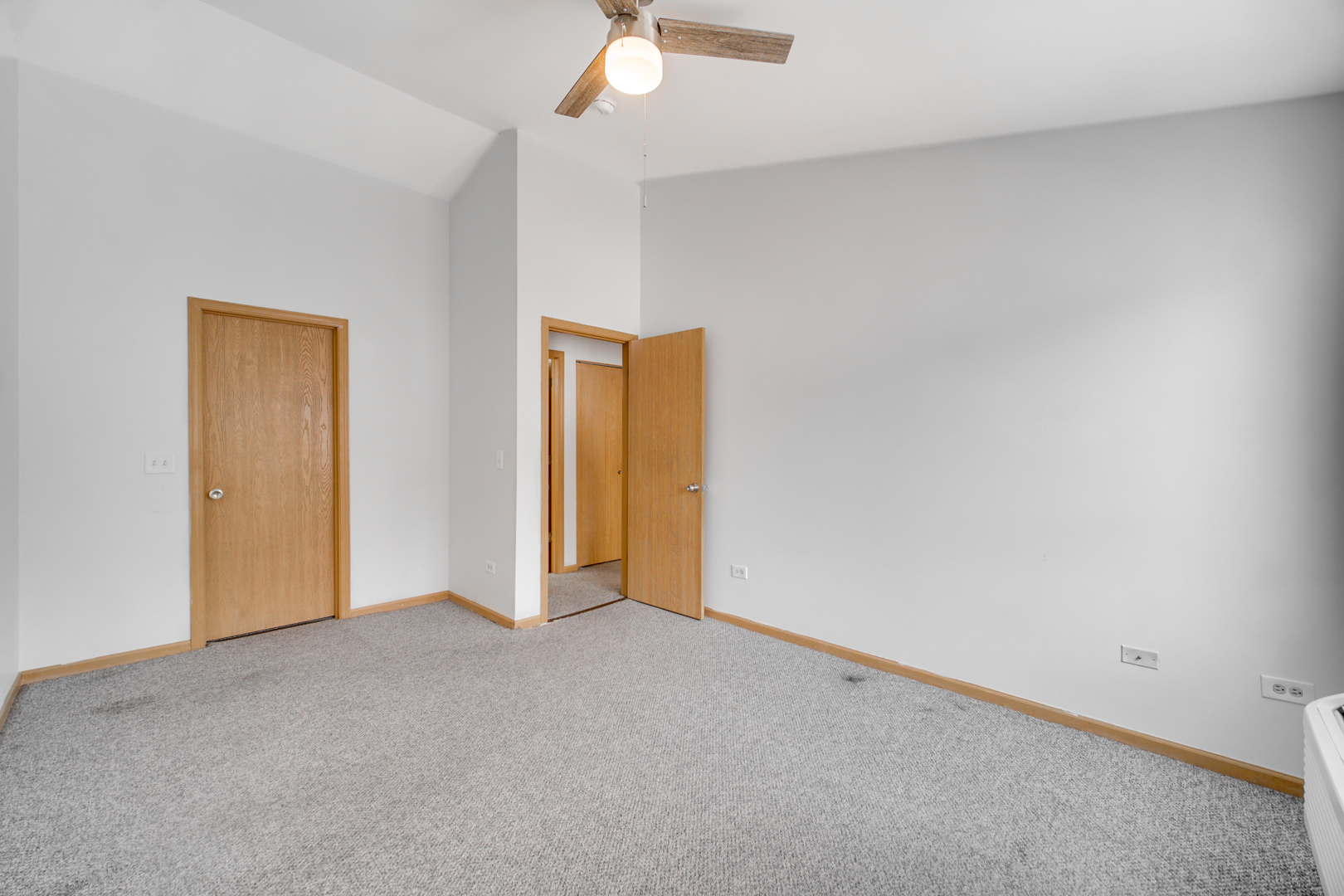 2427 Silverstone Drive, Unit 2427 Carpentersville, IL 60110 - Photo 13 of 16