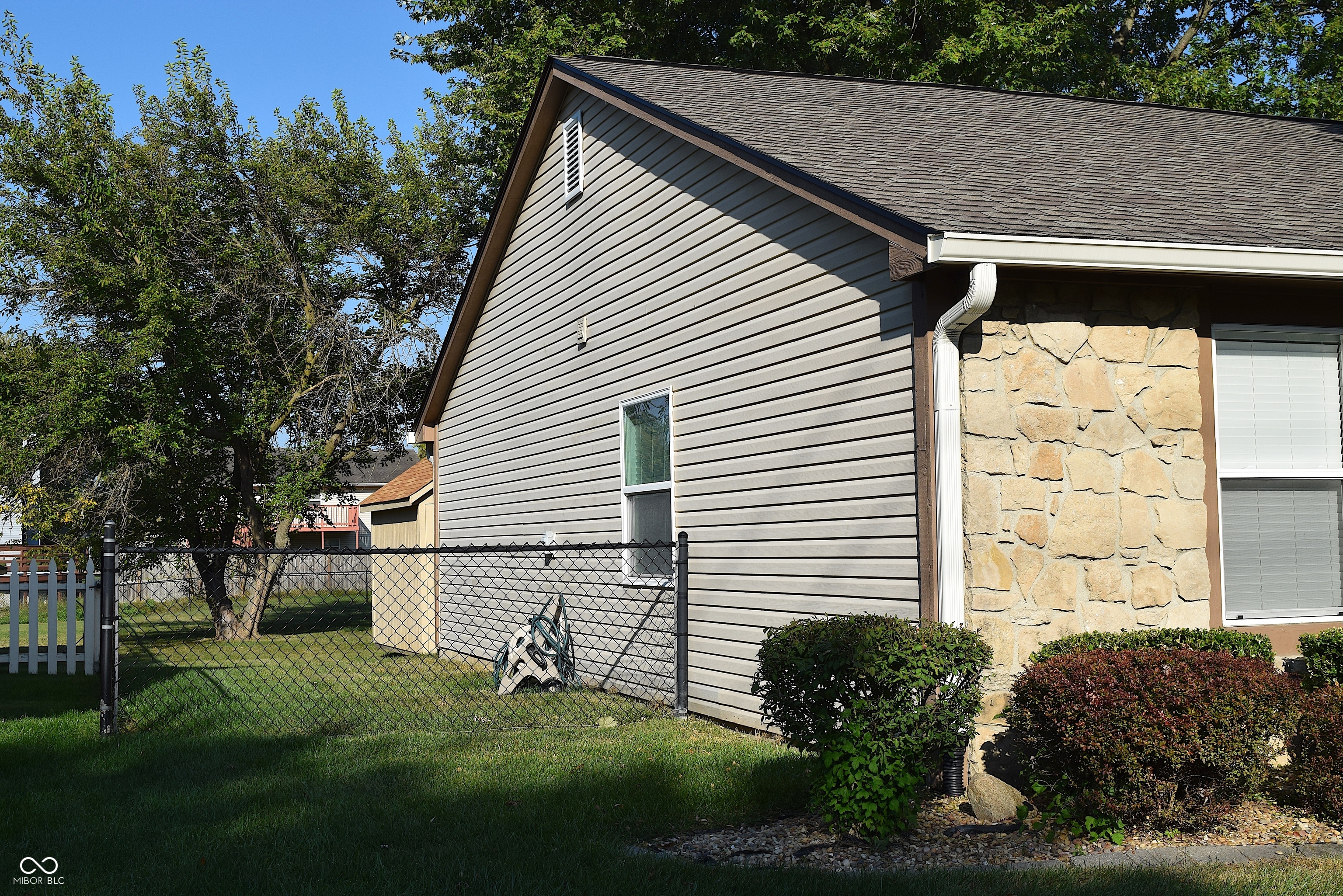 7628 Combs Road Indianapolis, IN 46237 - Photo 3 of 51 Gallery Image 3