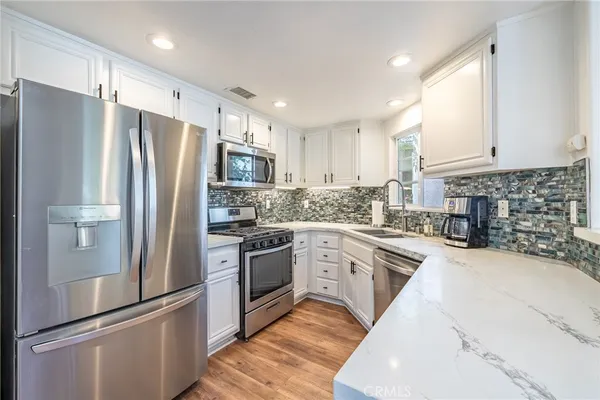 $949,900 | 63 Poppyfield Lane, Rancho Santa Margarita, CA 92688