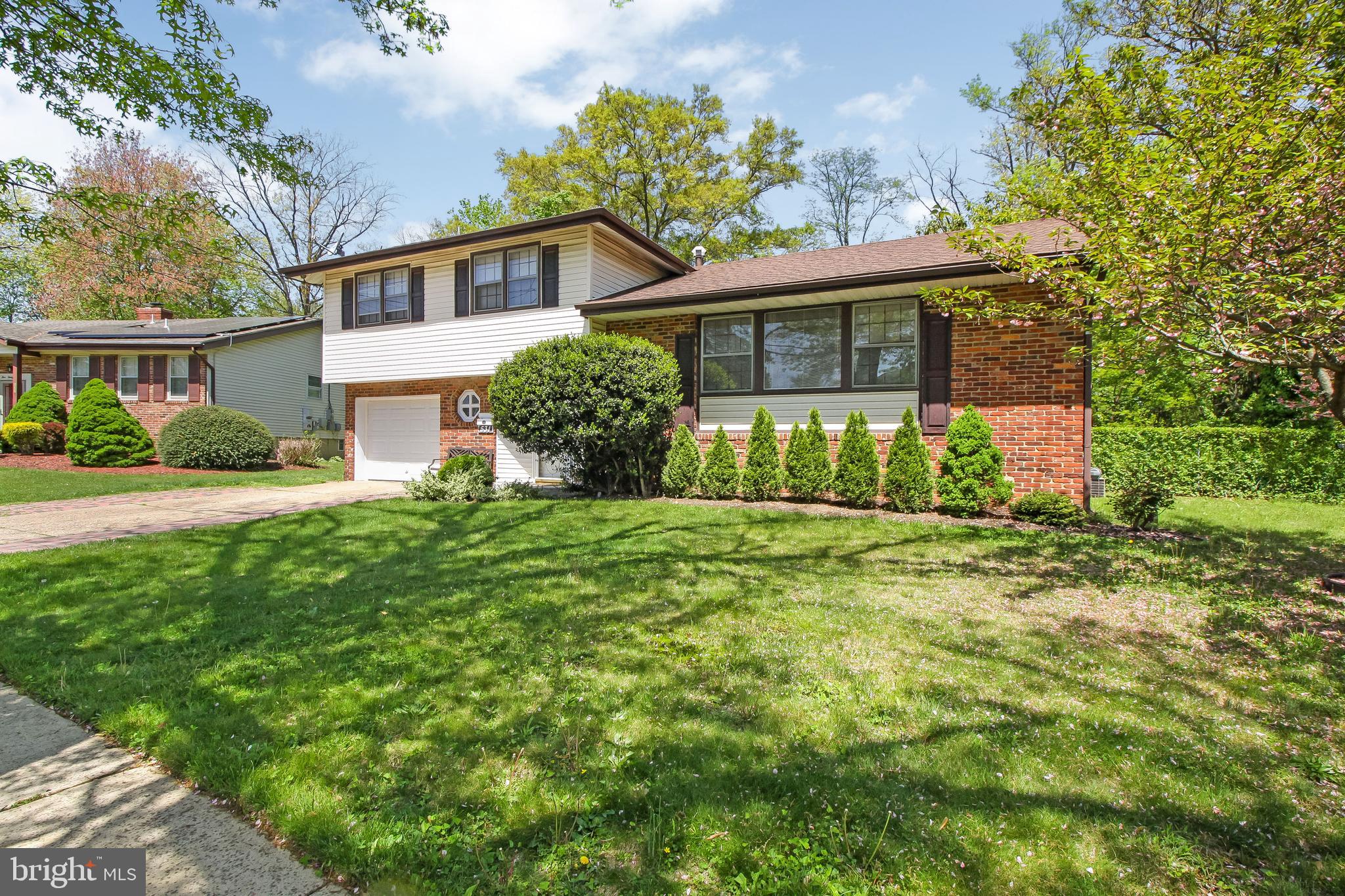531 Howard Road Cherry Hill, NJ 08034 - Photo 3 of 28