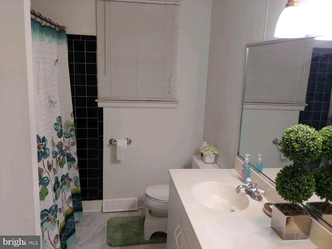 531 Howard Road Cherry Hill, NJ 08034 - Photo 27 of 28