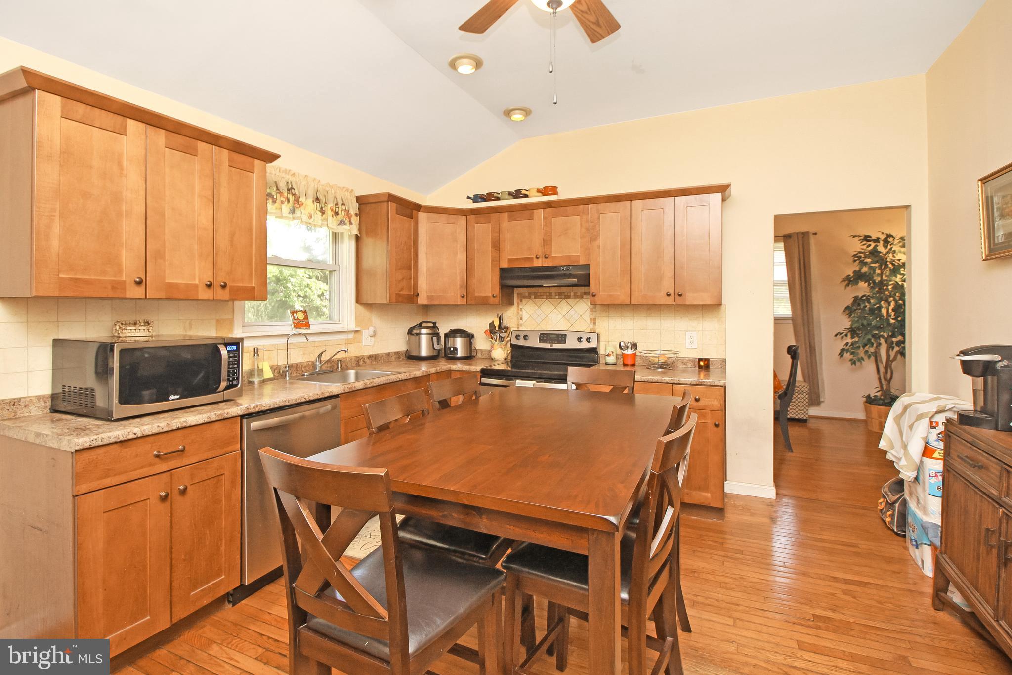 531 Howard Road Cherry Hill, NJ 08034 - Photo 9 of 28